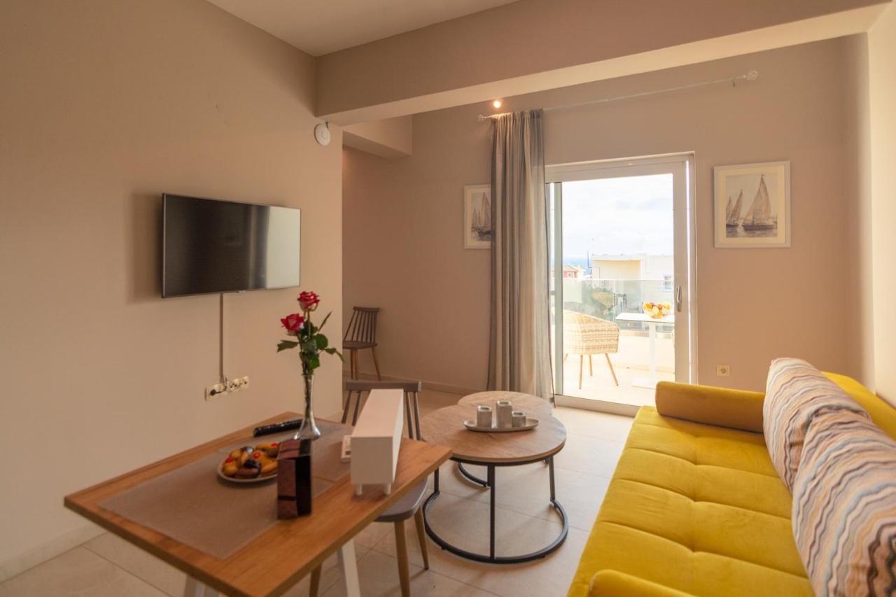 Vakakis Family Luxury Studios Paleochora Buitenkant foto