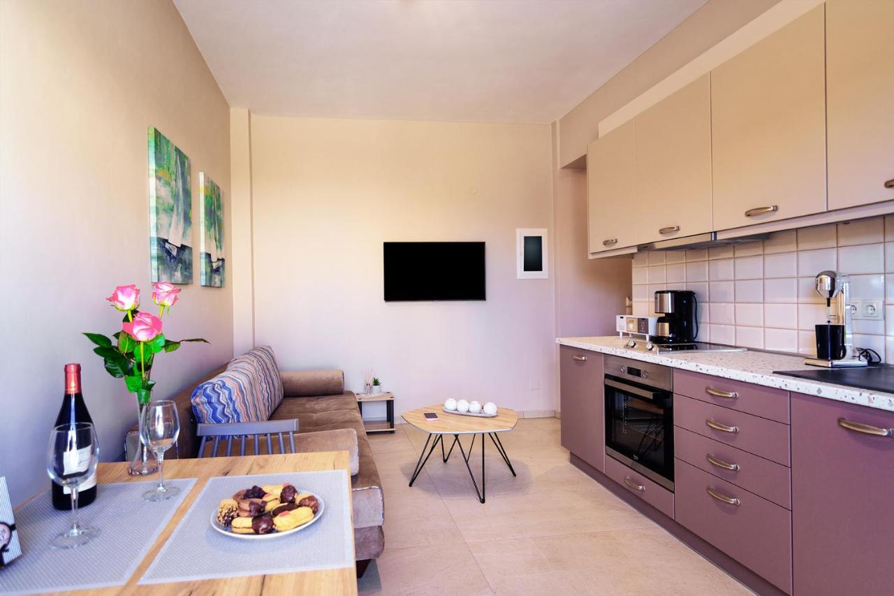 Vakakis Family Luxury Studios Paleochora Buitenkant foto